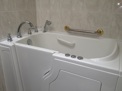 Walk in Bathtub Pricing in Clair Mel City